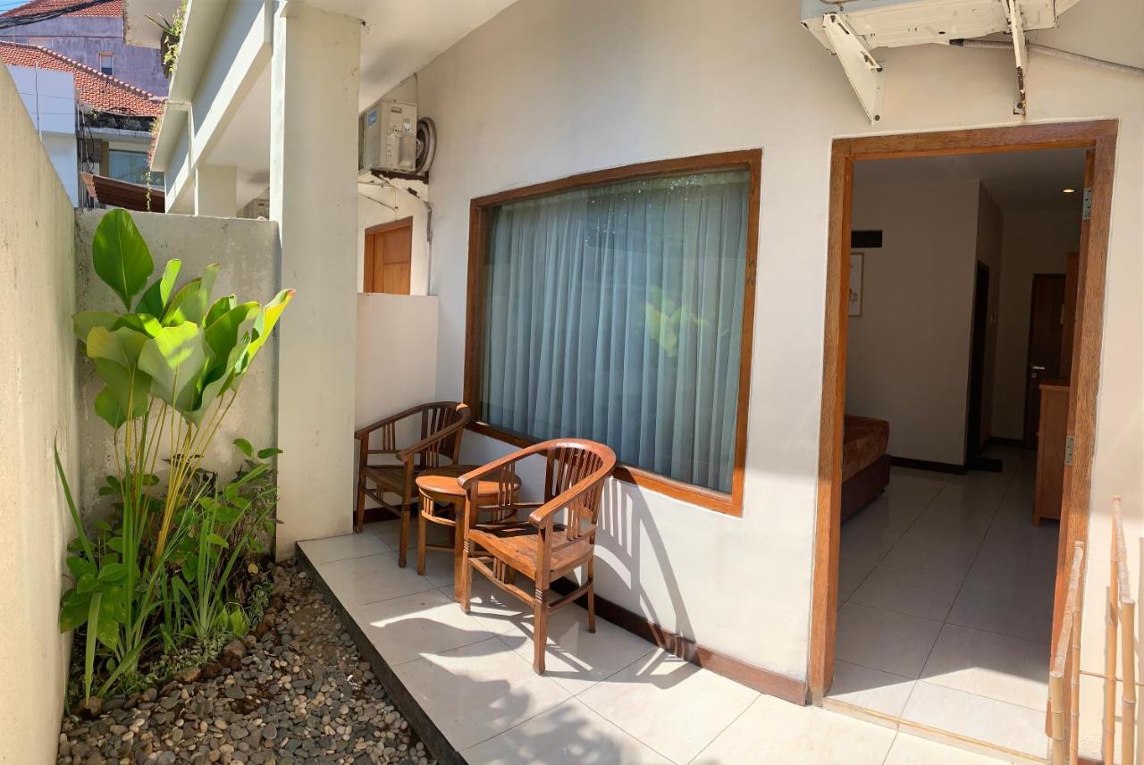 Kuta Suci Guesthouse Ngoại thất bức ảnh