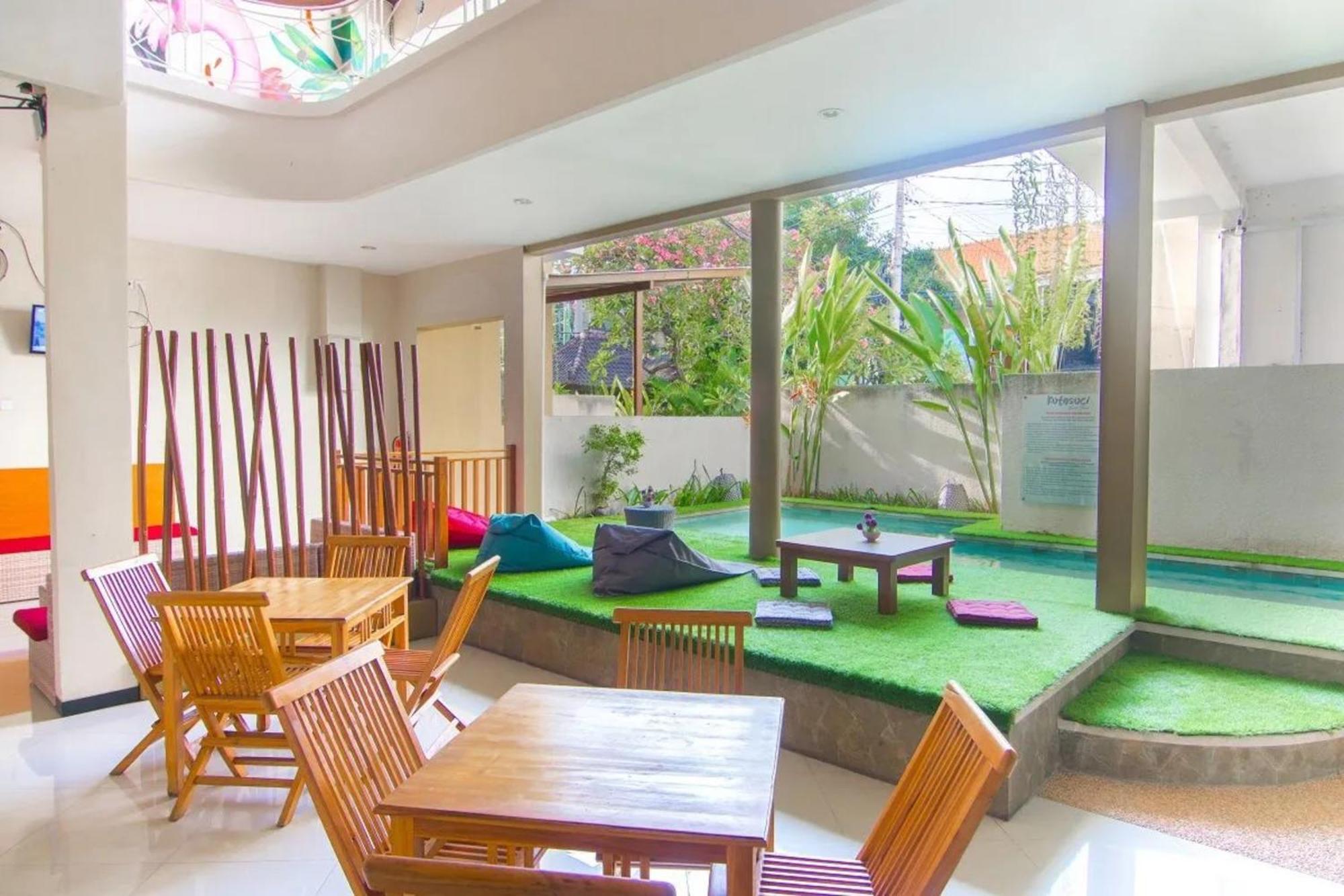 Kuta Suci Guesthouse Ngoại thất bức ảnh