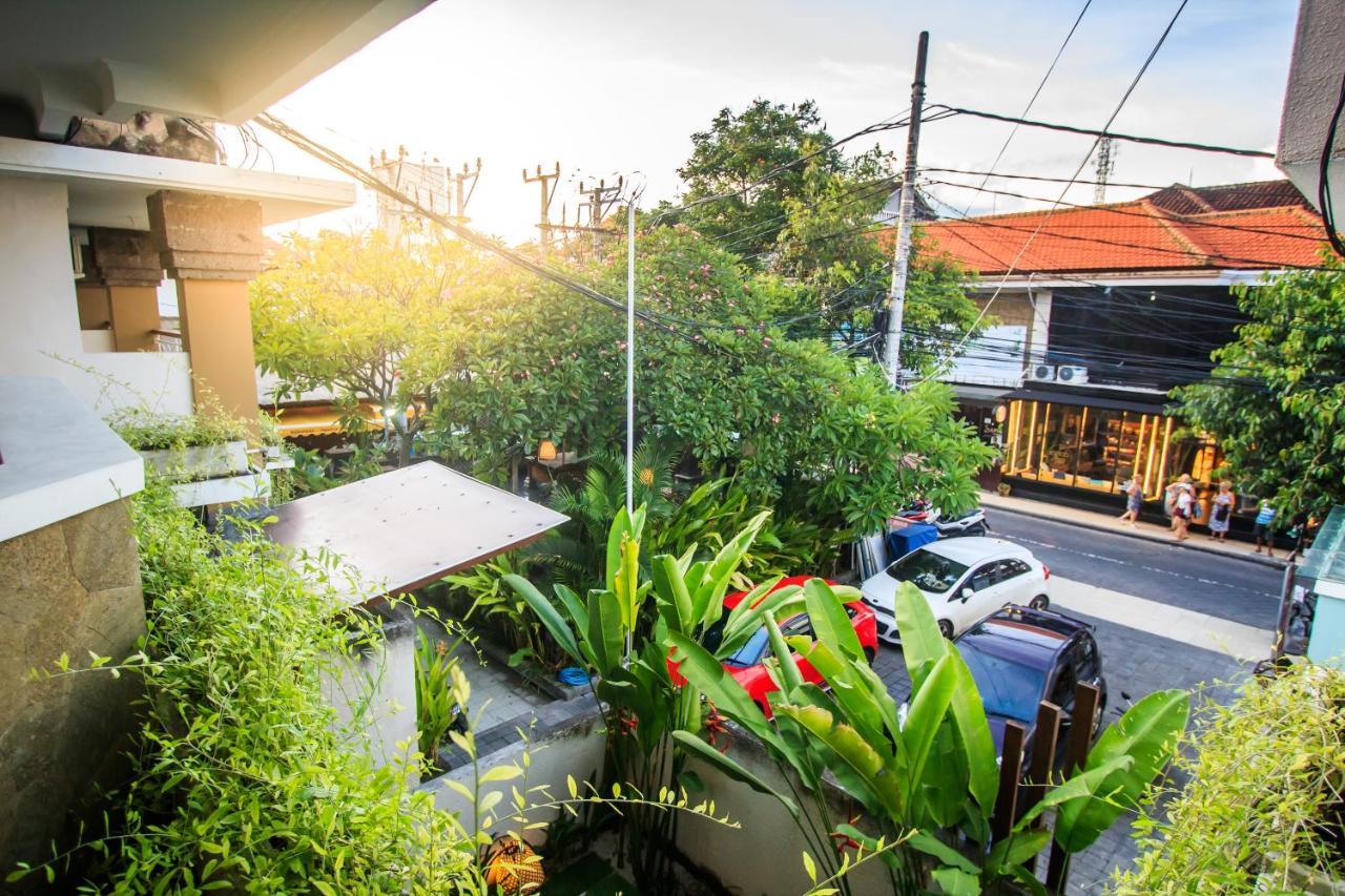 Kuta Suci Guesthouse Ngoại thất bức ảnh